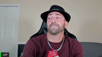 Whaaaaaaaat  09-12-2021 video showfeet